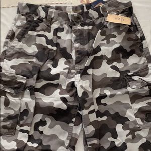 New Lands End Boys Gray Camo shorts